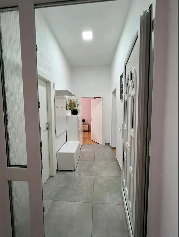 Apartment Eva Póla